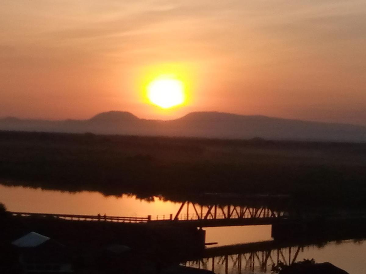 Tembo Safari Lodge Katunguru エクステリア 写真