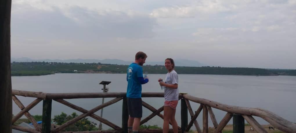 Tembo Safari Lodge Katunguru エクステリア 写真