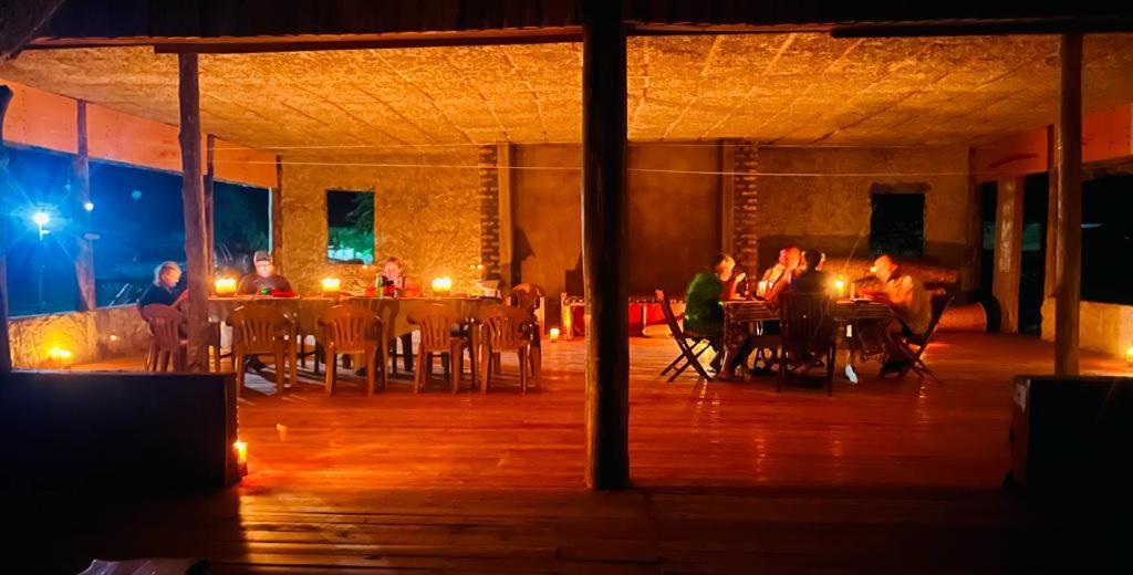 Tembo Safari Lodge Katunguru エクステリア 写真