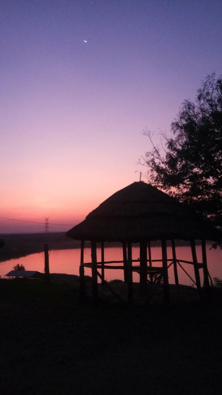 Tembo Safari Lodge Katunguru エクステリア 写真