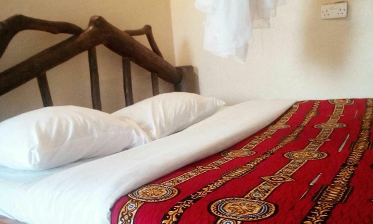 Tembo Safari Lodge Katunguru エクステリア 写真