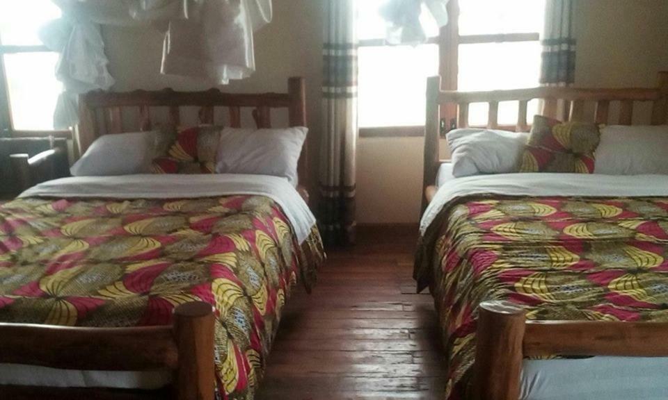 Tembo Safari Lodge Katunguru エクステリア 写真
