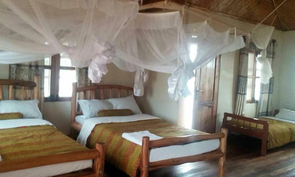 Tembo Safari Lodge Katunguru エクステリア 写真