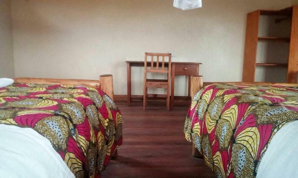 Tembo Safari Lodge Katunguru エクステリア 写真